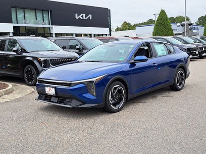 New 2025 Kia K4 EX