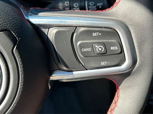 Certified 2023 Jeep Wrangler Unlimited Rubicon w/ Cold Weather Group image 33