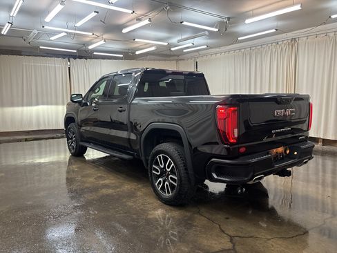 Used 2024 GMC Sierra 1500 AT4 w/ AT4 Carbonpro Edition AWD/4WD image 10