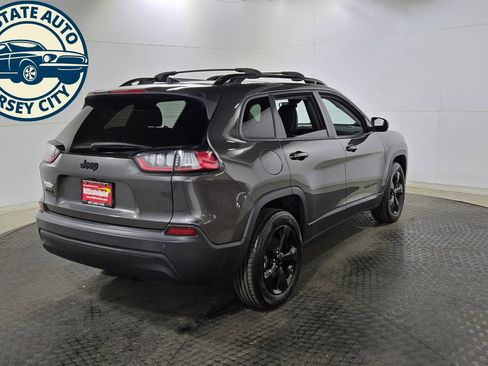 Used 2021 Jeep Cherokee Latitude Plus w/ Sun & Sound Group AWD/4WD image 7