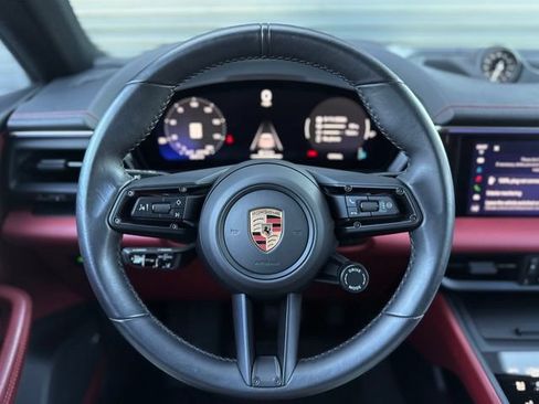Used 2025 Porsche Macan 4 Electric AWD/4WD image 20