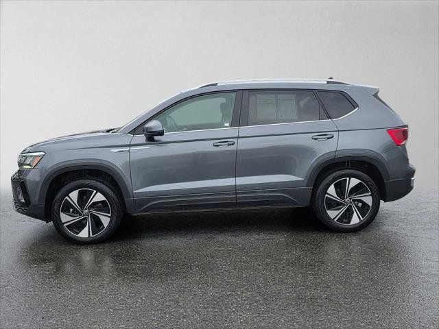Used 2024 Volkswagen Taos SE AWD/4WD image 6