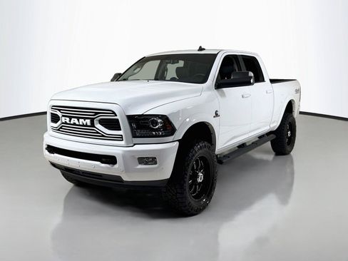 Used 2018 RAM 2500 Laramie w/ Sport Appearance Group AWD/4WD image 39