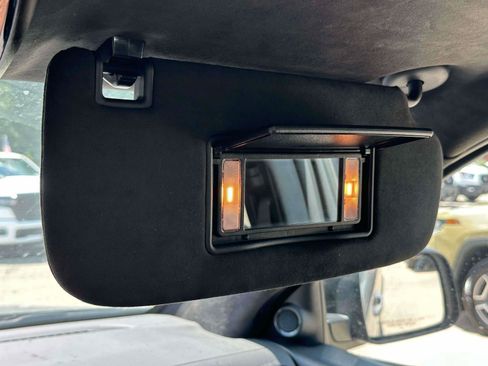 Used 2025 Dodge Durango R/T AWD/4WD image 28