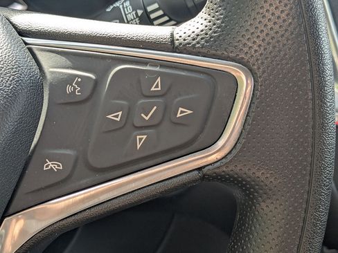 Used 2020 Chevrolet Equinox LT AWD/4WD image 17