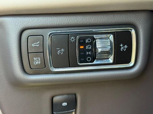 Certified 2023 Lincoln Nautilus Reserve image 21