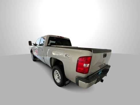 Used 2009 Chevrolet Silverado 2500 LTZ w/ Safety Package AWD/4WD image 6