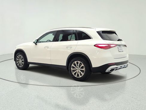 Certified 2026 Mercedes-Benz GLC 300 image 7