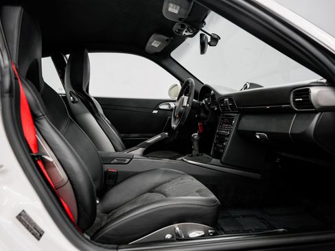 Used 2010 Porsche 911 GT3 RWD image 26