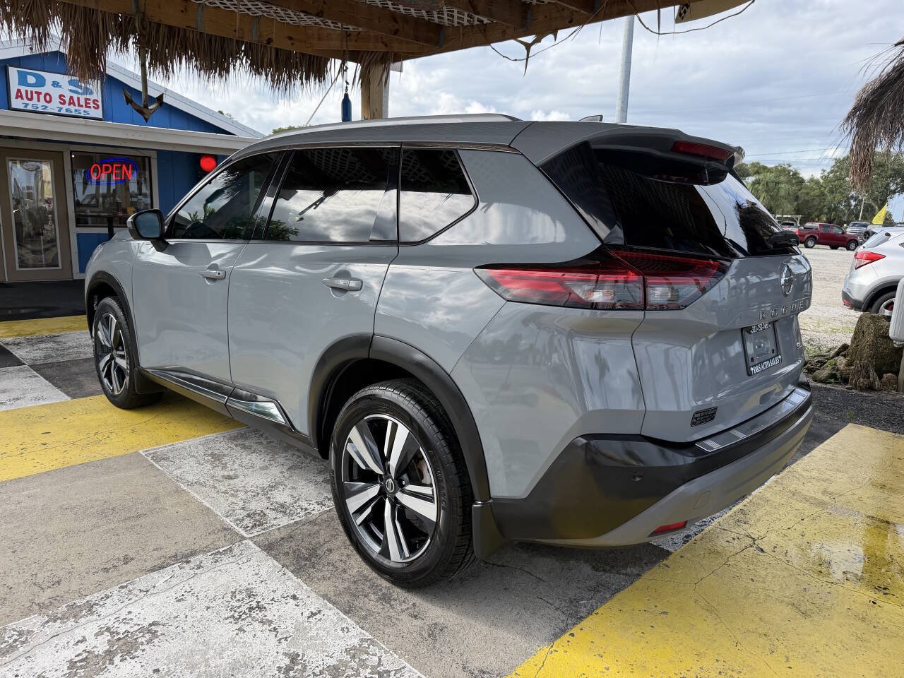 Used 2021 Nissan Rogue SL FWD image 8