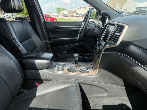 Used 2014 Jeep Grand Cherokee Limited AWD/4WD image 18