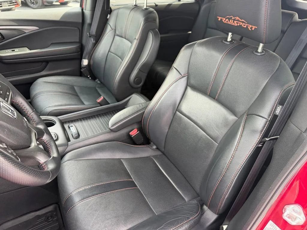 Used 2023 Honda Passport TrailSport image 13