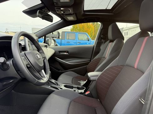 Certified 2025 Toyota Corolla SE image 28