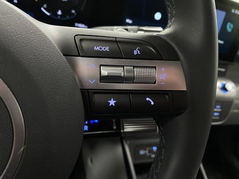 Used 2025 Hyundai Kona SEL image 16