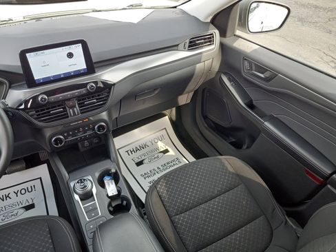 Used 2024 Ford Escape Active w/ Cold Weather Package image 17