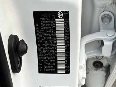 Used 2025 Toyota Corolla LE FWD image 25