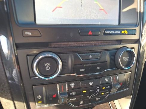 Used 2017 Ford Explorer XLT w/ Equipment Group 202A image 14