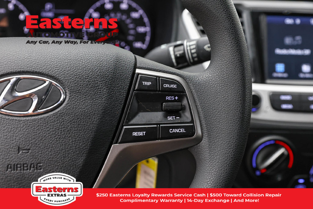 Used 2022 Hyundai Accent SEL FWD image 16