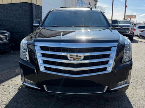 Used 2016 Cadillac Escalade Luxury image 8