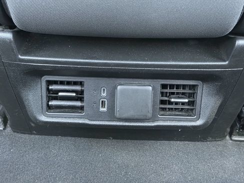 Used 2025 Chevrolet Silverado 1500 LT AWD/4WD image 28