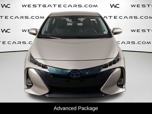 Used 2020 Toyota Prius Prime Limited FWD image 2