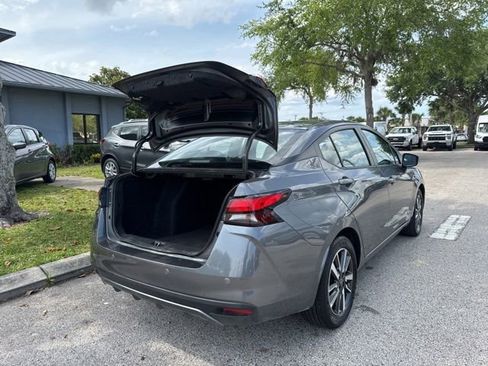 Used 2025 Nissan Versa SV FWD image 16