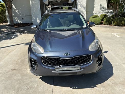 Used 2017 Kia Sportage EX AWD/4WD image 3