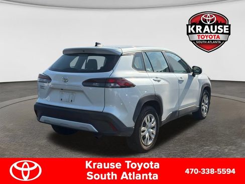 Used 2026 Toyota Corolla Cross L FWD image 8