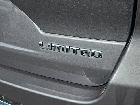 Used 2023 Jeep Grand Cherokee Limited RWD image 22