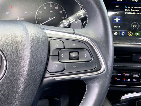 Used 2022 Buick Envision Preferred FWD image 25