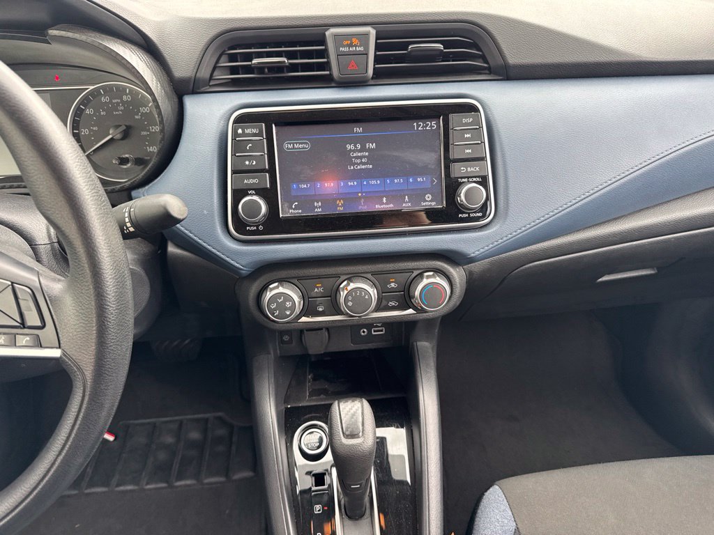 Used 2025 Nissan Versa SV FWD image 15