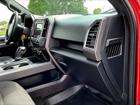 Used 2016 Ford F150 XLT w/ Equipment Group 302A Luxury AWD/4WD image 15