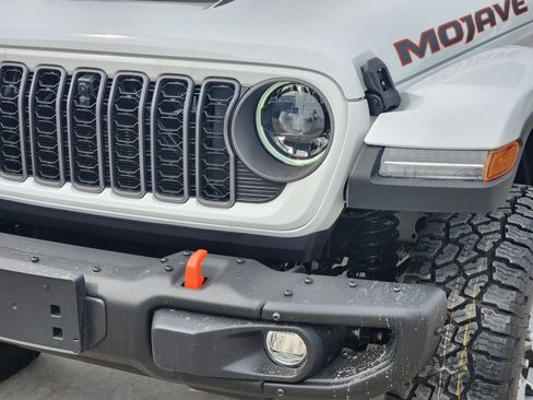 New 2026 Jeep Gladiator Mojave AWD/4WD image 9