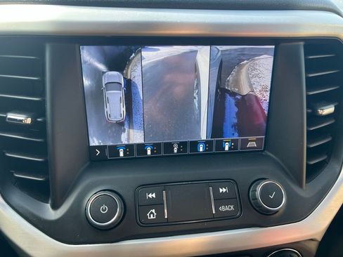 Used 2020 GMC Acadia SLT w/ Premium Package image 39