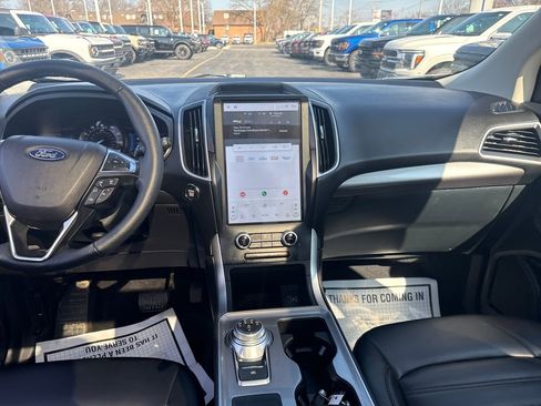 Used 2024 Ford Edge SEL w/ Convenience Package image 18