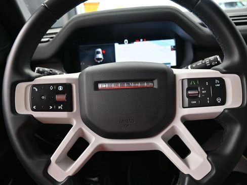 Used 2025 Land Rover Defender 110 S image 37