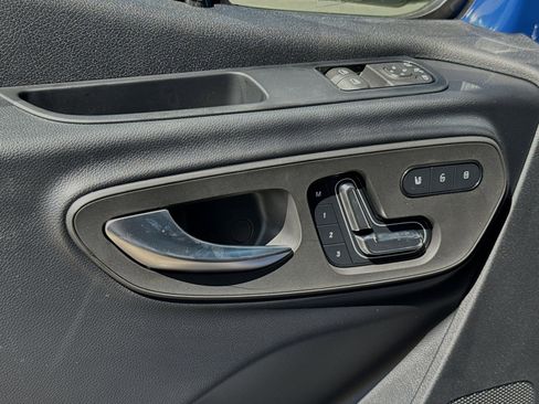 Used 2024 Mercedes-Benz Sprinter 2500 image 11