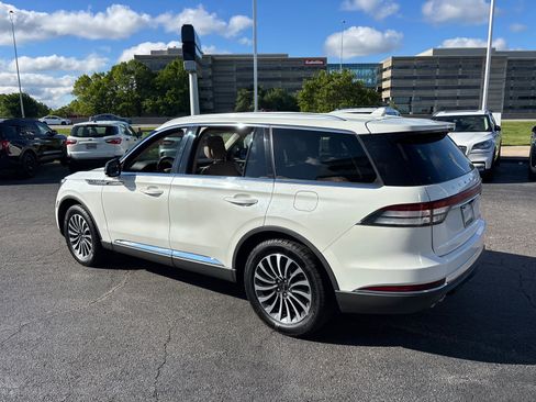 Certified 2020 Lincoln Aviator Reserve w/ Elements Package Plus AWD/4WD image 5