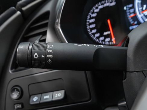 Used 2015 Chevrolet Corvette Z06 w/ 3LZ Preferred Equipment Group image 51