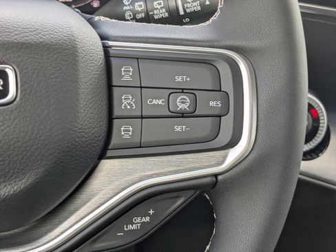 New 2026 Jeep Grand Wagoneer L Limited AWD/4WD image 26