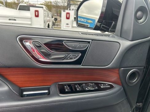 Used 2022 Lincoln Navigator L Reserve image 15