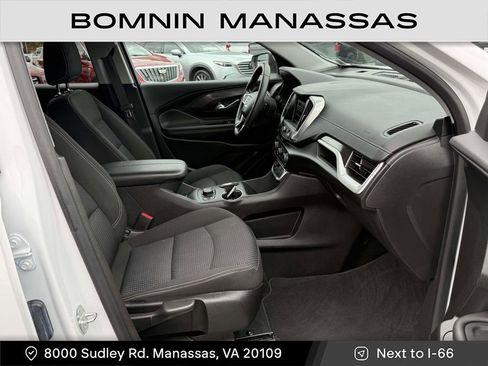 Used 2022 GMC Terrain SLE w/ Driver Convenience Package image 10