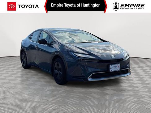 Used 2026 Toyota Prius Plug-In Hybrid FWD image 1