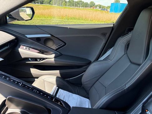 Used 2023 Chevrolet Corvette Stingray Preferred Cpe w/ Stealth Interior Trim Package RWD image 21