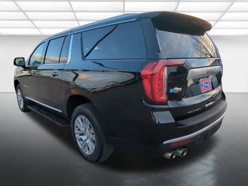 Used 2024 GMC Yukon XL Denali image 2