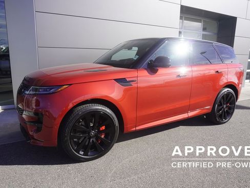 Used 2025 Land Rover Range Rover Sport Dynamic SE image 3
