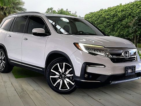 Used 2020 Honda Pilot Touring image 9