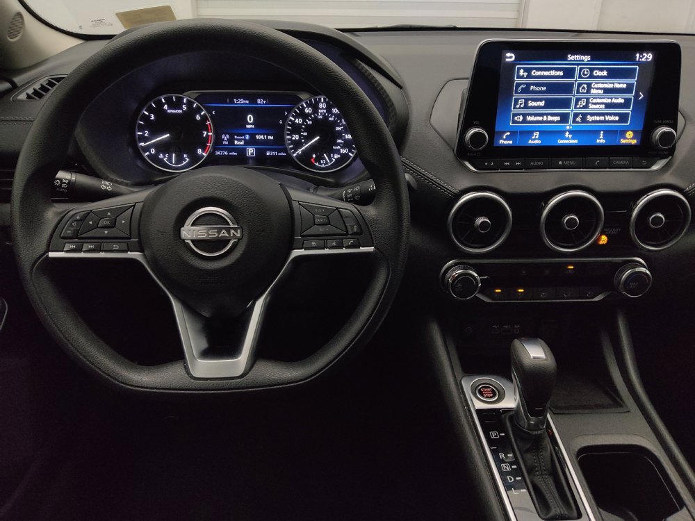 Used 2025 Nissan Sentra SV FWD image 22
