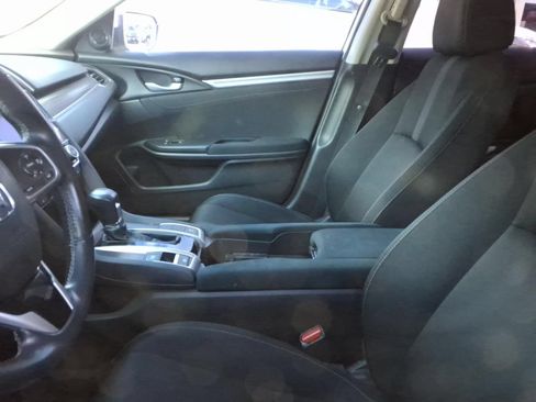 Used 2021 Honda Civic EX image 10