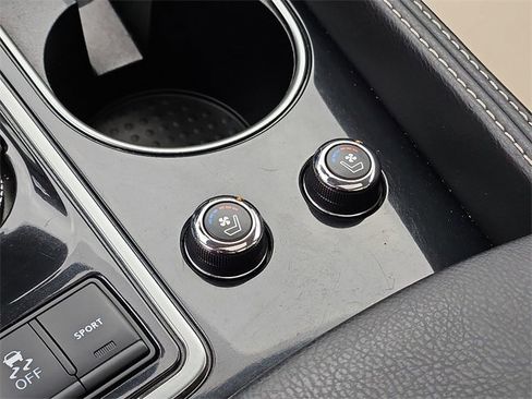 Used 2023 Nissan Maxima Platinum image 26